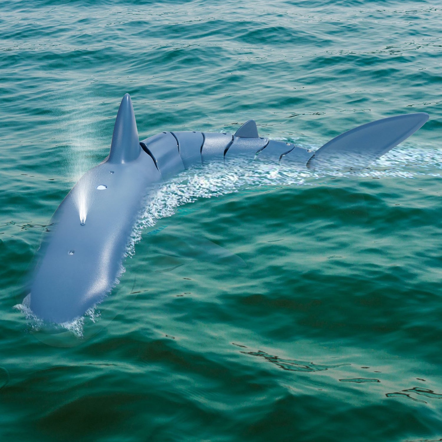 VEVOR Remote Control Shark Toy – 2.4GHz High-Speed RC Boat for Kids & Adults