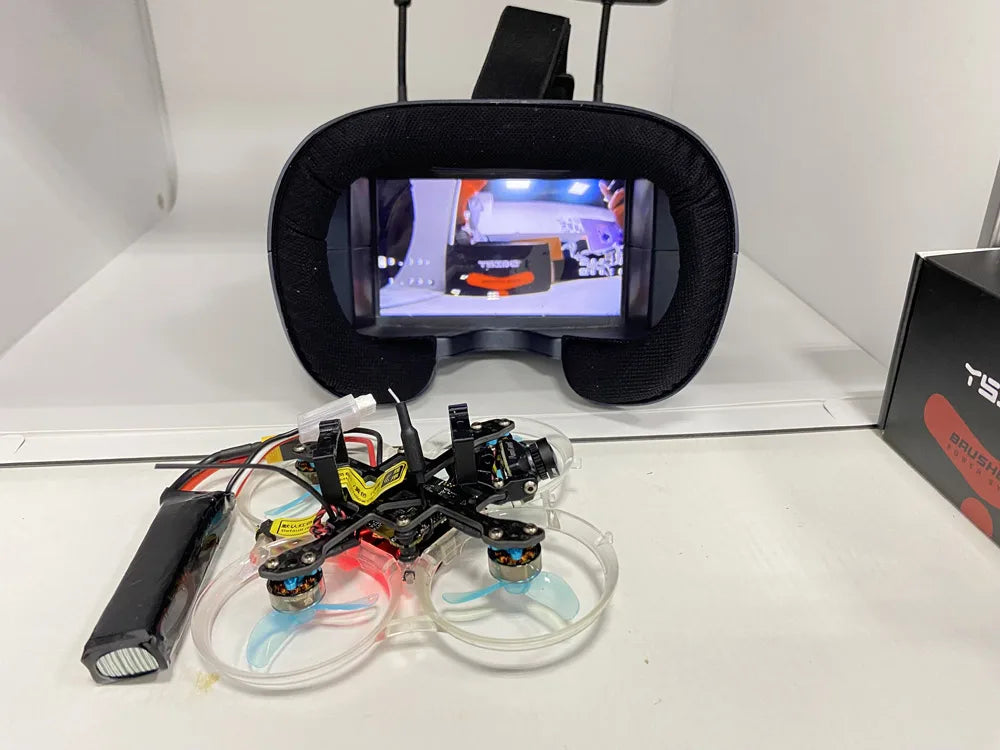 008D 5.8G 40CH 4.3 Inch 800*480 Video Headset HD DVR Diversity FPV Goggles With Battery For EV800D RC Model RC FPV Drone
